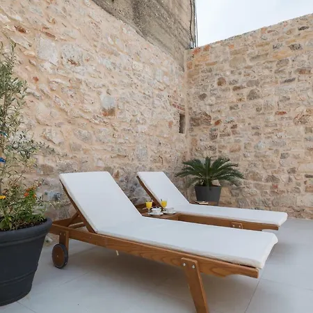 Nika Hvar Island Jelsa